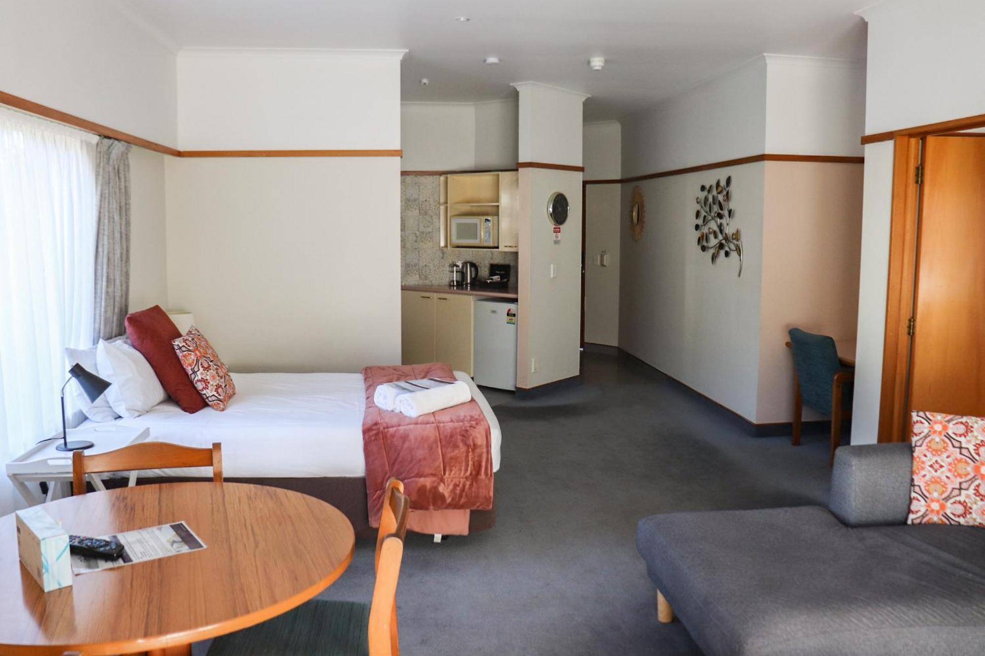 The Beachcomber Hotel 넬슨 외부 사진